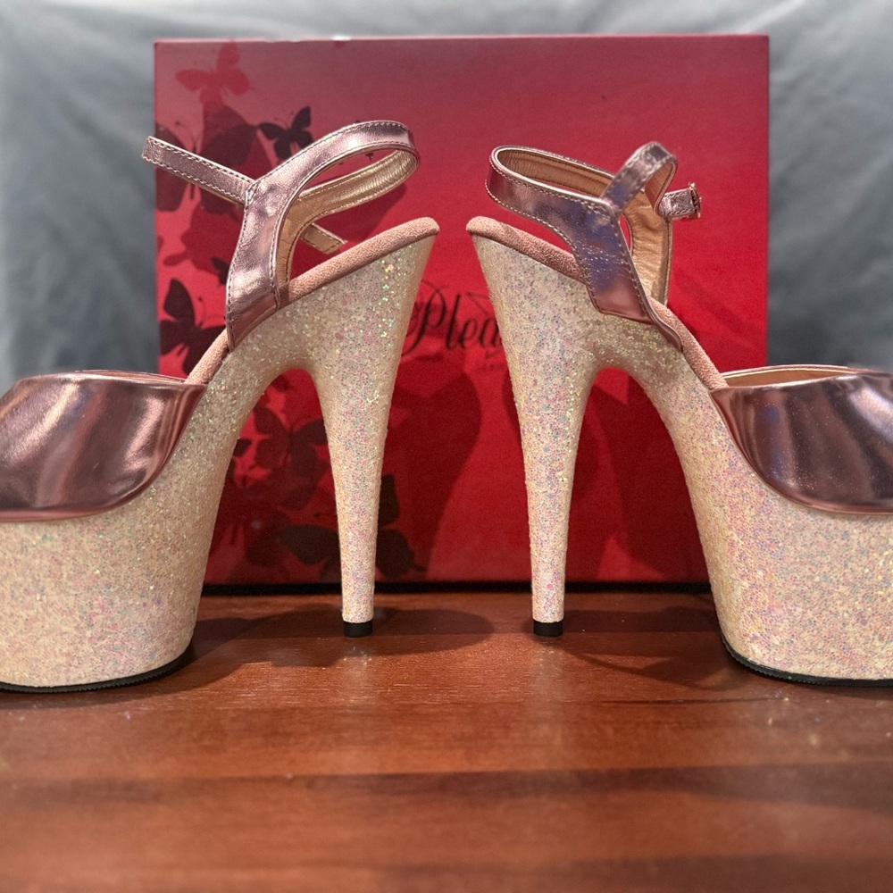 PLEASERS ROSE GOLD OPAL METALLIC GLITTER - Picture 2 of 3